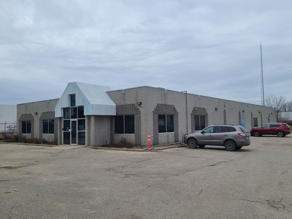 1100 Fife Street, Winnipeg, Manitoba, ,Office,Sale,Fife,2299
